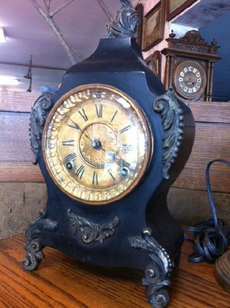 Ansonia Mantle Clock - Runs Well: Ansonia Mantle Clock - Runs Well - Thank you for viewing this Item. We hope that you are successful in your bidding. For over 30 years we have given the best possible customer service to our 1000's of