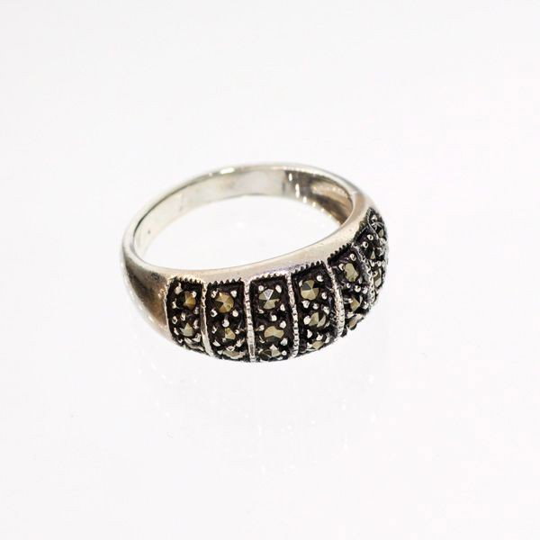 Marcasite & Sterling Silver Ring: Marcasite and Sterling Silver Ring - Bid with utmost confidence from GovernmentAuction.com. We have been in business for over 35 years, and pride ourselves on perfect customer service.