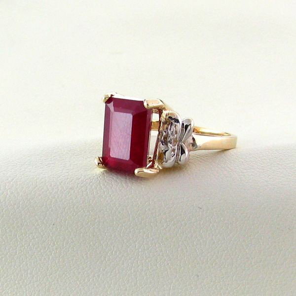 APP: 9.8k 14 kt. Gold, 6.13CT Ruby Ring: 14 kt. Gold, 6.13CT Ruby Ring - Appraisal Value: $9.8K - Bid with utmost confidence from GovernmentAuction.com. We have been in business for over 35 years, and pride ourselves on perfect customer serv