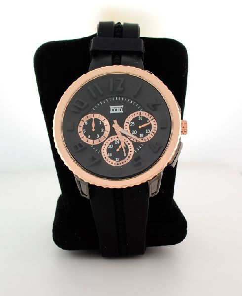 Mark Naimer Blk/Copper Men's Watch: Mark Naimer Designer Blk/Copper Men's Watch - Bid with utmost confidence from GovernmentAuction.com. We have been in business for over 35 years, and pride ourselves on perfect customer service.