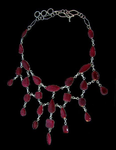 APP: 101.2k 192.27CT Ruby & Sterling Silver Necklace: 192.27CT Ruby and Sterling Silver Necklace - Appraisal Value: $101.1K - Bid with utmost confidence from GovernmentAuction.com. We have been in business for over 35 years, and pride ourselves on perfec
