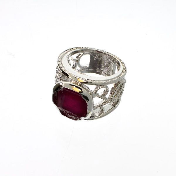 APP: 9.6k 8.95CT Ruby & Sterling Silver Ring: 8.95CT Ruby and Sterling Silver Ring - Appraisal Value: $9.5K - Bid with utmost confidence from GovernmentAuction.com. We have been in business for over 35 years, and pride ourselves on perfect custom