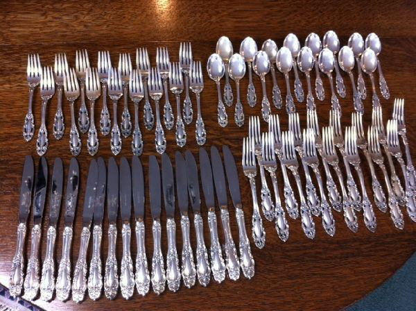 Towle 'Grand Dunchess' Sterling Silverware Set: Towle 'Grand Dunchess' Sterling Silverware - 64 Piece Set