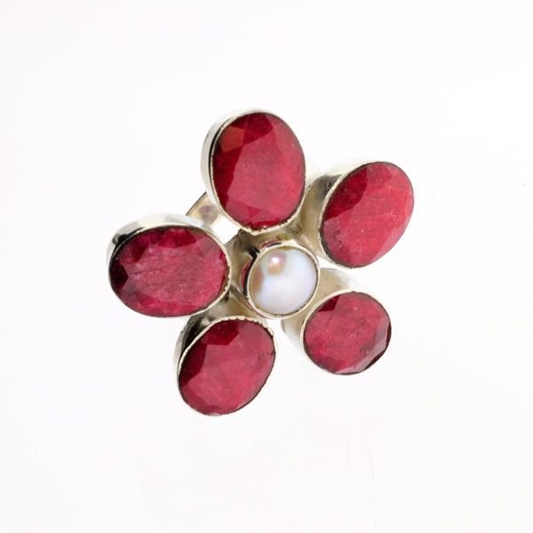 APP: 8.5k 17.48CT Ruby w/Pearl & Sterling Silver Ring: 17.48CT Ruby W/ Pearl and Sterling Silver Ring - Appraisal Value: $8.4K
