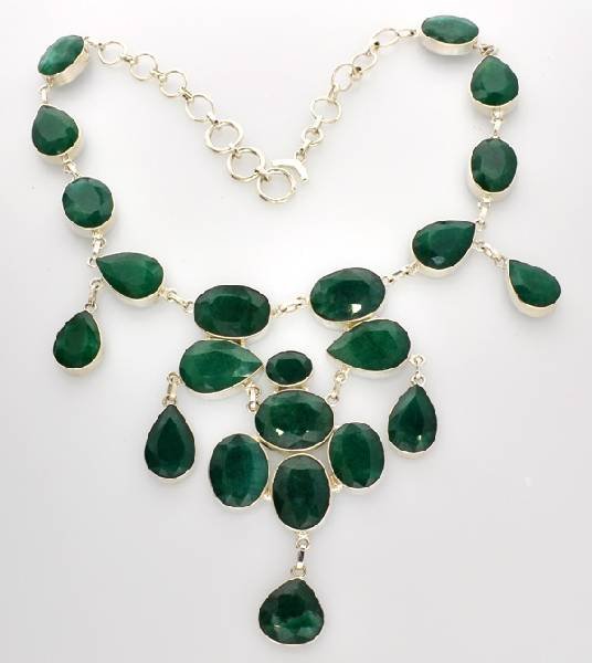 APP: 10k 183CT Mixed Beryl Emerald Necklace: 183.33CT Mixed Cut Beryl Emerald Necklace - Appraisal Value: $9.9K