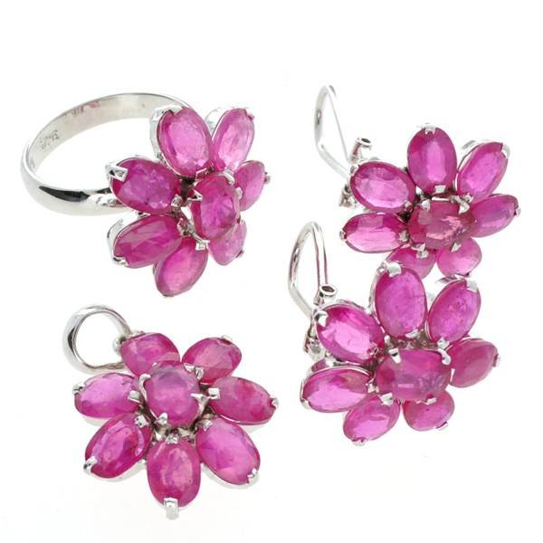 APP: 25k 29CT Ruby Ring, Pendant & Earrings Set: 29.23CT Oval Cut Ruby and Sterling Silver Ring, Pendant and Earrings Set - Appraisal Value: $25.2K