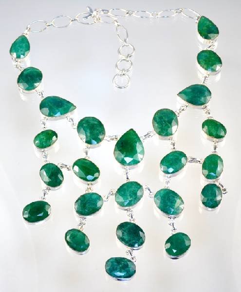 APP: 21k 229CT Mixed Beryl Emerald Necklace: 229.46CT Mixed Cut Beryl Emerald Necklace - Great Investment Opportunity - Appraisal Value: $21.9K
