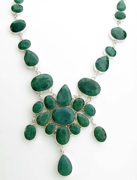 APP: 22k 329CT Mixed Cut Grn Beryl & Silver Necklace: 329.53CT Mixed Cut Green Beryl and Sterling Silver Necklace - Appraisal Value: $22.4K