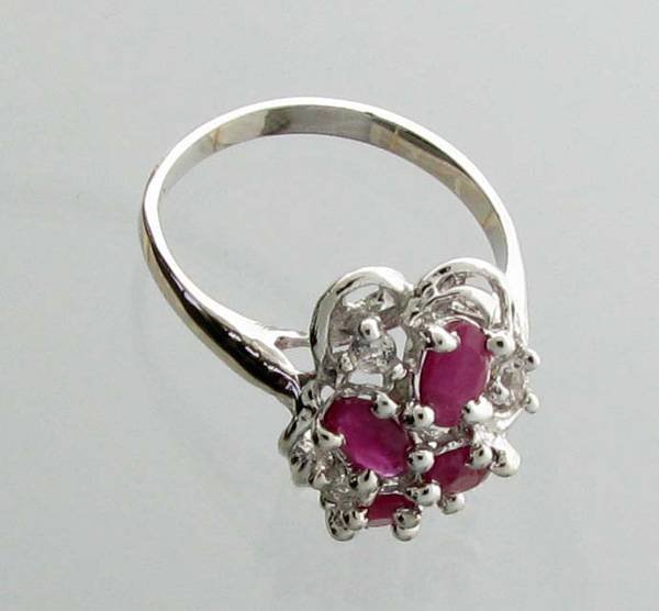 APP: 1.4k 1.28CT Ruby & Topaz Sterling Silver Ring: 1.28CT Ruby and Topaz Sterling Silver Ring - Appraisal Value: $1.3K