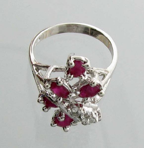 APP: 2.3k 1.55CT Ruby & Topaz Sterling Silver Ring: 1.55CT Ruby and Topaz Sterling Silver Ring - Appraisal Value: $2.2K