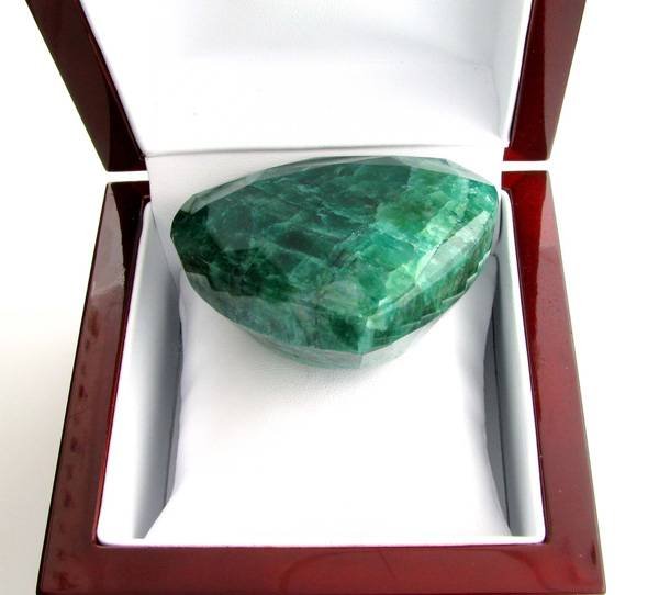 APP: 21.2k 814.00CT Pear Cut Green Beryl Gemstone: 814.00CT Pear Cut Green Beryl Gemstone - Appraisal Value: $21.1K