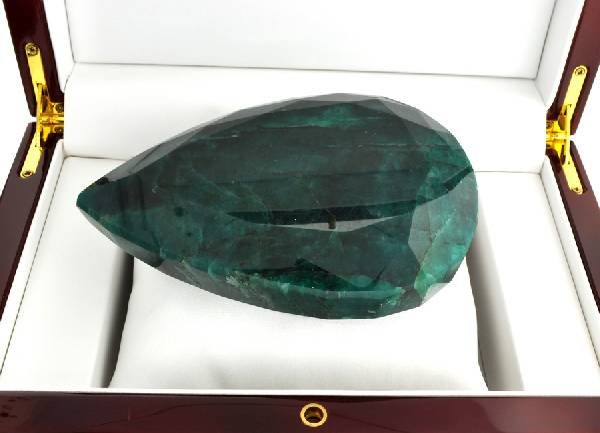 APP: 71.3k 2,742.80CT Pear Cut Green Beryl Gemstone: 2,742.80CT Pear Cut Green Beryl Gemstone - Appraisal Value: $71.3K