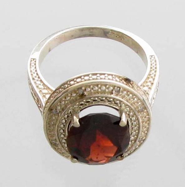 APP: 1k 4CT Garnet & Diamond Plat Sterl Silver Ring: 4.78CT Garnet and Diamond Platinum Overlay Sterling Silver Ring - Appraisal Value: $1.0K