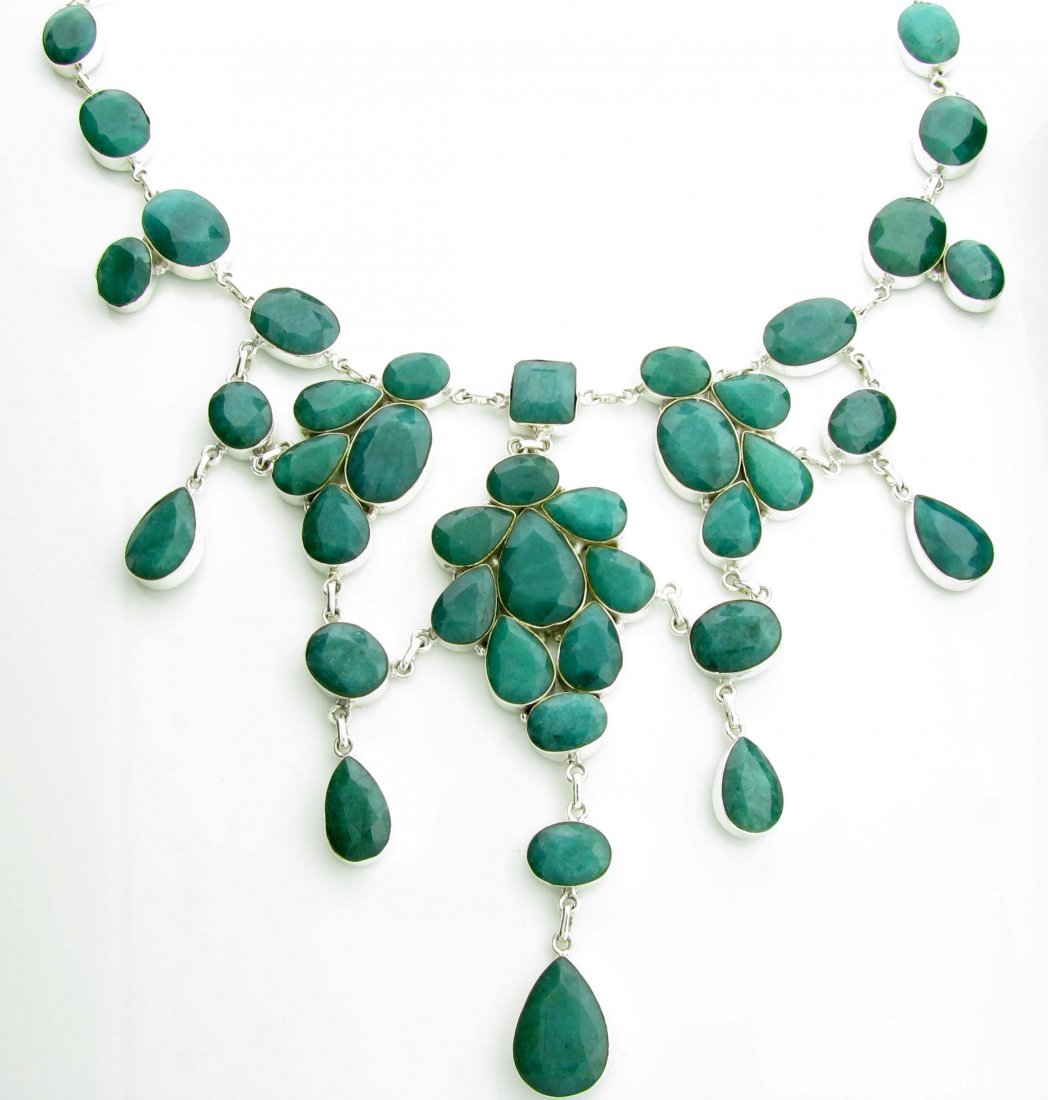 APP: 27k 403CT Mixed Cut Grn Beryl & Silver Necklace: 403.67CT Mixed Cut Green Beryl and Sterling Silver Neckla