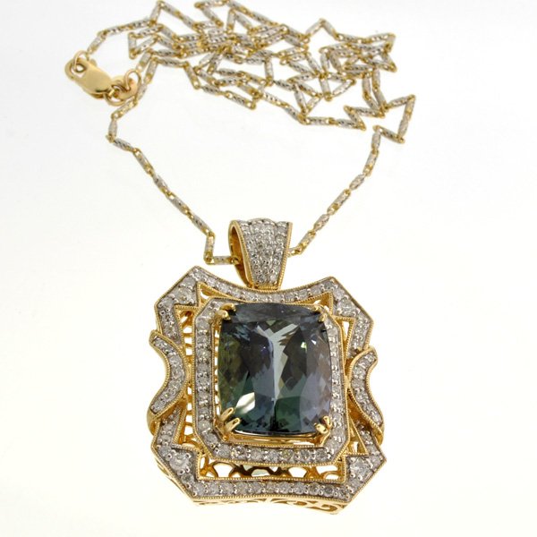 APP: 26k *14 kt Gold Natural Zoisite & Diamond Pendant: *14 kt Gold 15.49CT Cushio