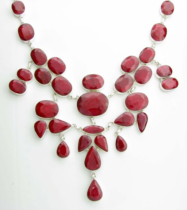 APP: 37k 534CT Mixed Cut Ruby & Sterl Silver Necklace: 534.75CT Mixed Cut Ruby and Sterling Silver Necklace Retail