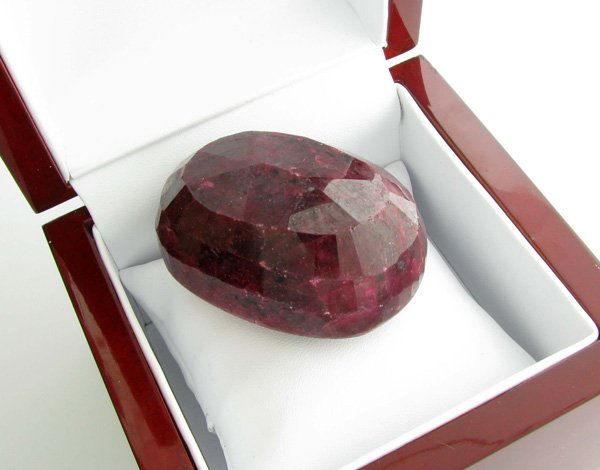 APP: 30.2k 863.55CT Oval Cut Ruby Gemstone - 2