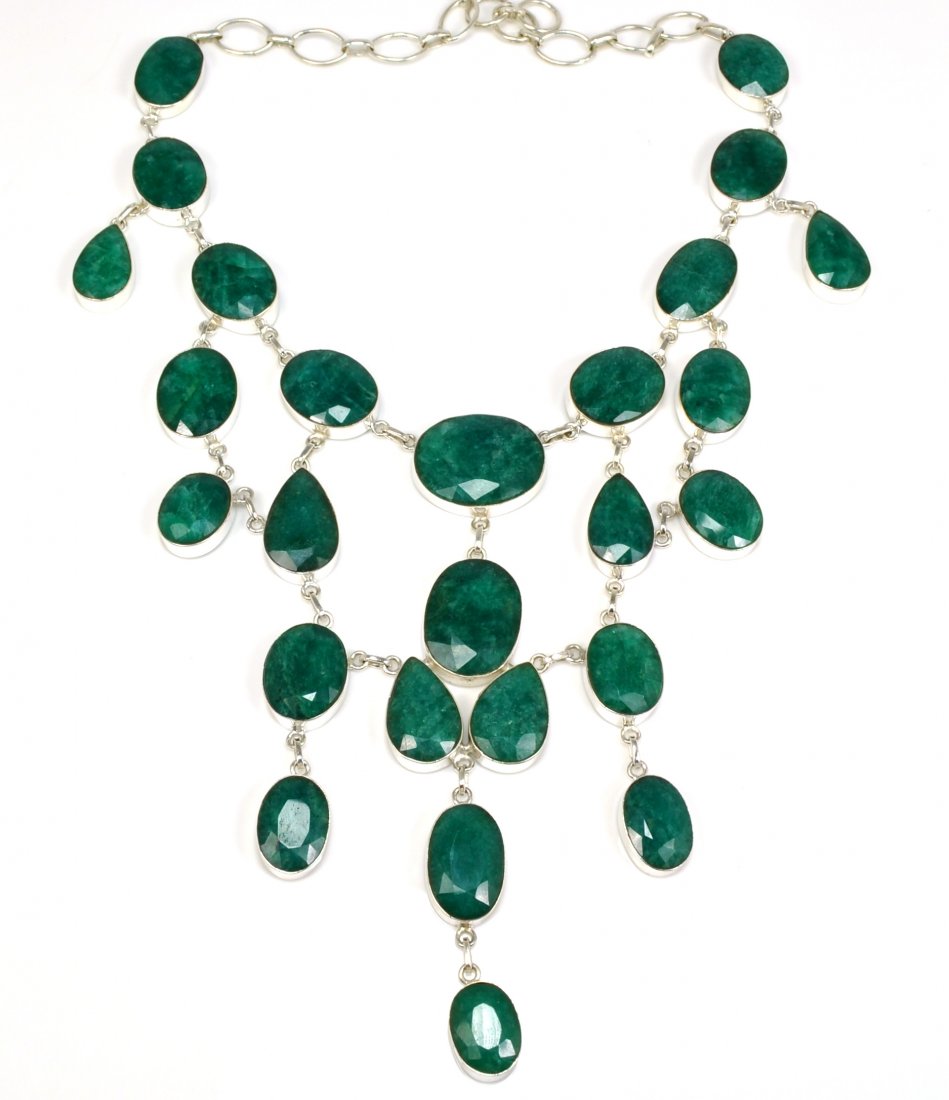 APP: 19k 283CT Mixed Cut Grn Beryl & Silver Necklace: 283.31CT Mixed Cut Green Beryl and Sterling Silver Neckla