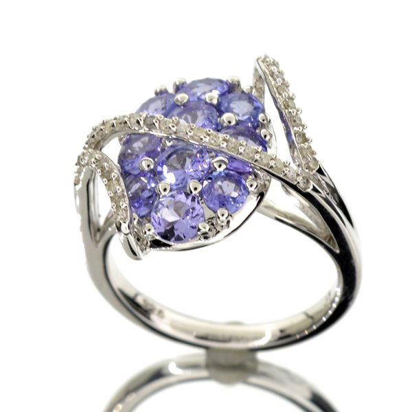 APP: 3k 1CT Round Cut Tanzanite & Diamond Silver Ring: 1.70CT Round Cut Tanzanite and Diamond Platinum