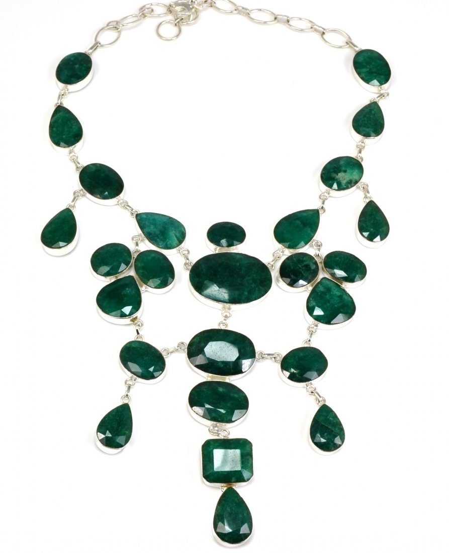 APP: 16k 235CT Mixed Cut Grn Beryl & Silver Necklace: 235.51CT Mixed Cut Green Beryl and Sterling Silver Neckla