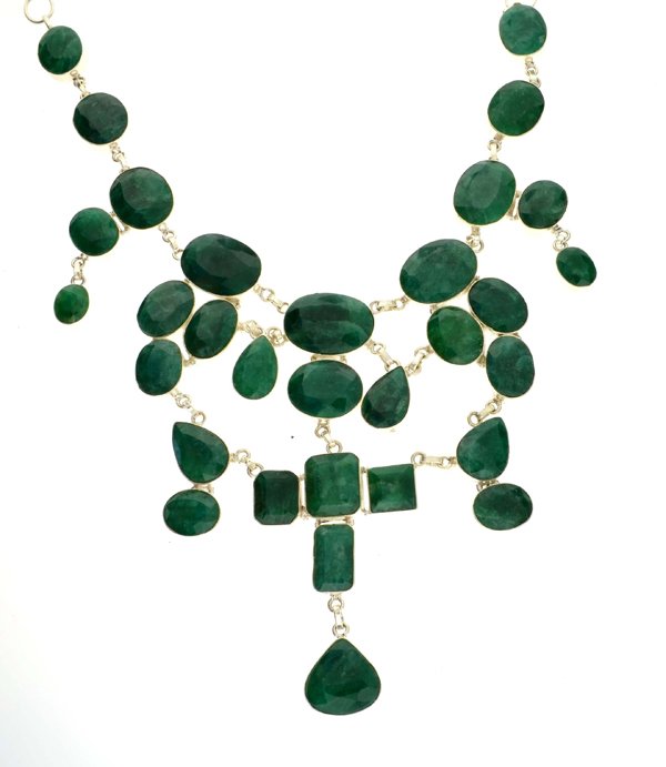 APP: 22k 325CT Oval Cut Grn Beryl & Silver Necklace: 325.14CT Oval Cut Green Beryl and Sterling Silver Necklace