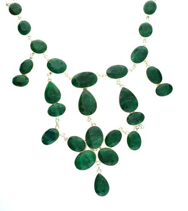 APP: 17k 253CT Mixed Cut Grn Beryl & Silver Necklace: 253.08CT Mixed Cut Green Beryl and Sterling Silver Neckla