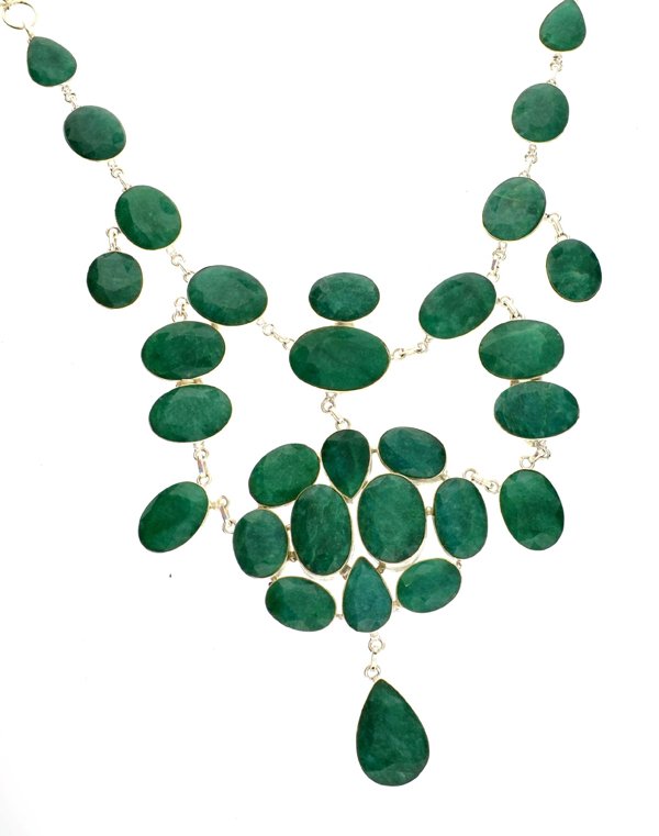APP: 23k 344CT Mixed Cut Grn Beryl & Silver Necklace: 344.37CT Mixed Cut Green Beryl and Sterling Silver Neckla