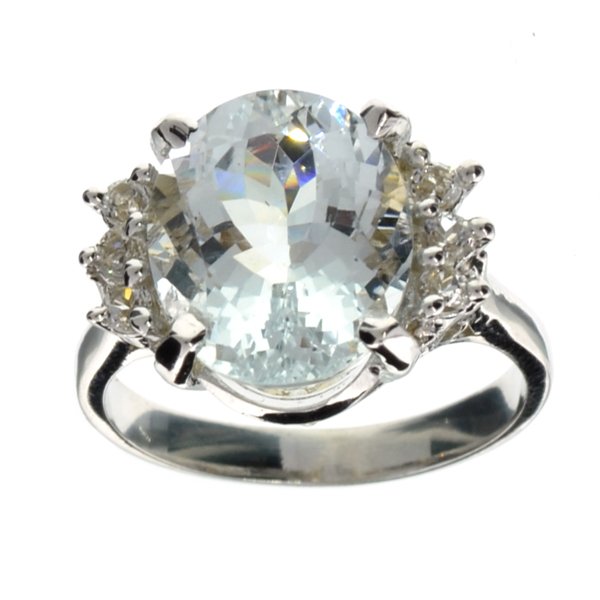 APP: 8k 14kt White Gold, 4.74CT Aquamarine & Topaz Ring: 14 kt. White Gold, 4.74CT Aquamarine And Topaz Ring Retail Replac
