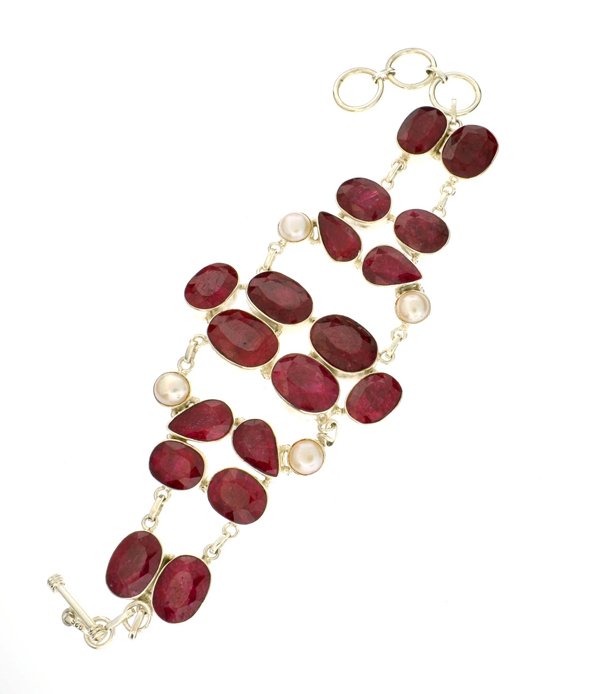 APP: 17k 225CT Ruby & Blister Pearl Silver Bracelet: 225.79CT Ruby and Blister Pearl Sterling Silver Bracelet