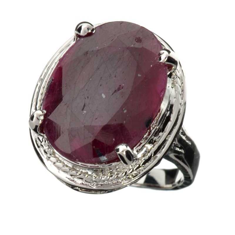 APP: 3k 11CT Oval Cut Ruby & Sterl Silver Ring: 11.61CT Oval Cut Ruby and Platinum Over Sterling Silver Ring<