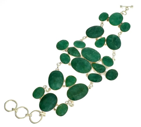 APP: 19k 253CT Mixed Cut Grn Beryl & Silver Bracelet: 253.53CT Mixed Cut Green Beryl and Sterling Silver Bracel