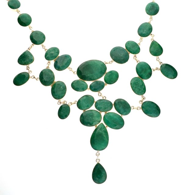 APP: 30k 440CT Oval Cut Grn Beryl & Silver Necklace: 440.74CT Oval Cut Green Beryl and Sterling Silver Necklace