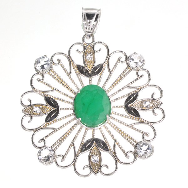 APP: 5k 14 kt White Gold, 4 CT Emerald & Topaz Pendant: 14 kt White Gold, 4.01CT Emerald and Topaz Pendant Retail Repla