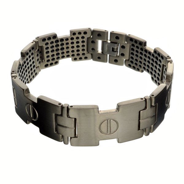 Exquisite Titanium Bracelet: Exquisite Titanium Bracelet Item Profile: GOV FILE # 81846Asset Type: Bracelet