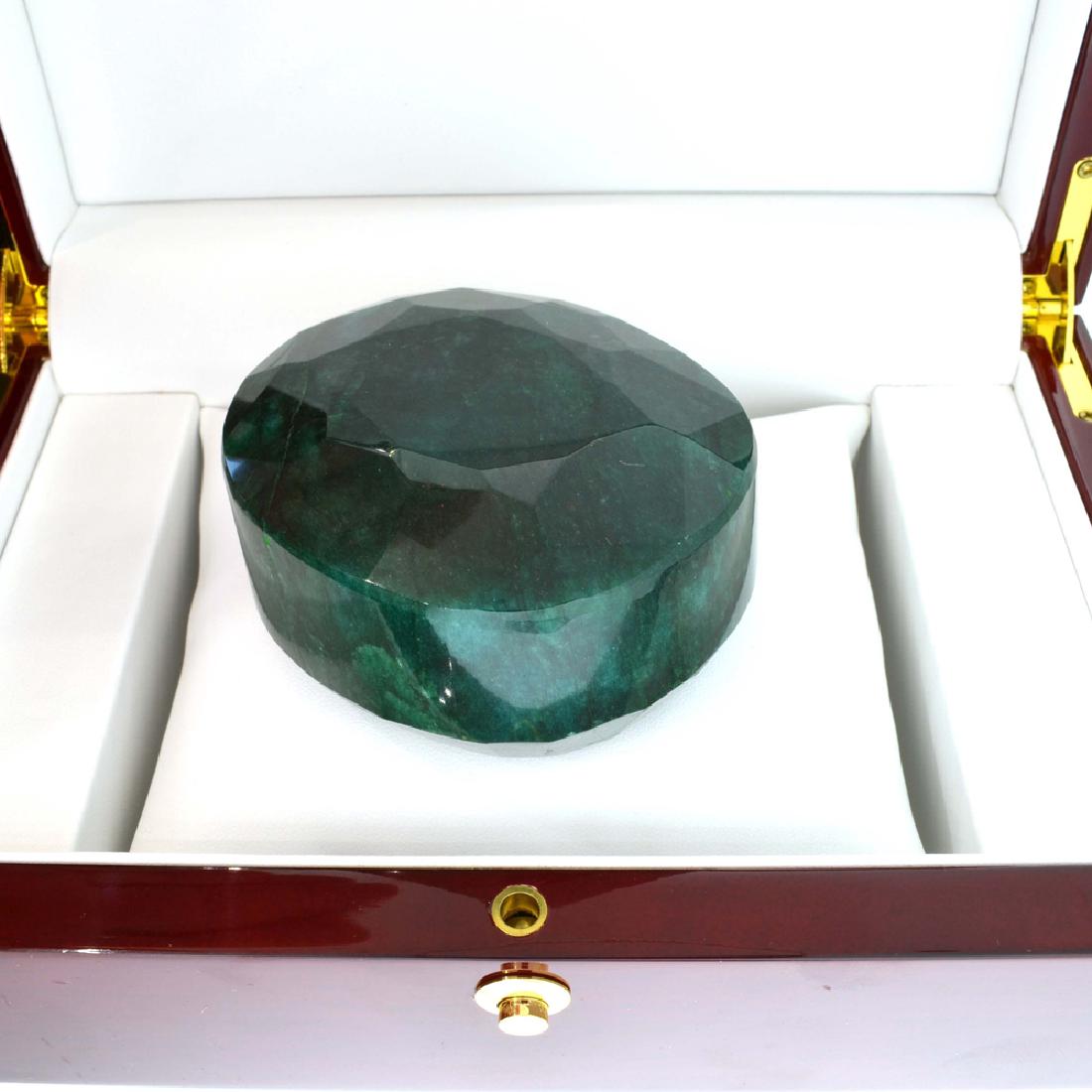 APP: 52.9k 2,033.00CT Oval Cut Green Beryl Gemstone: Gov. File: 66451 2,033.00CT Oval Cut Green Beryl Gemstone Retail Replacement Value: $52.9K Asset Type: Gemstone Shipping: $19.95