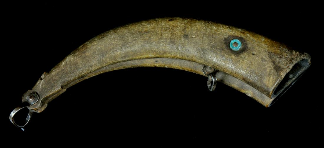 A HORN POWDER FLASK, EUROPE, 18TH CENTURY (1 of 12)