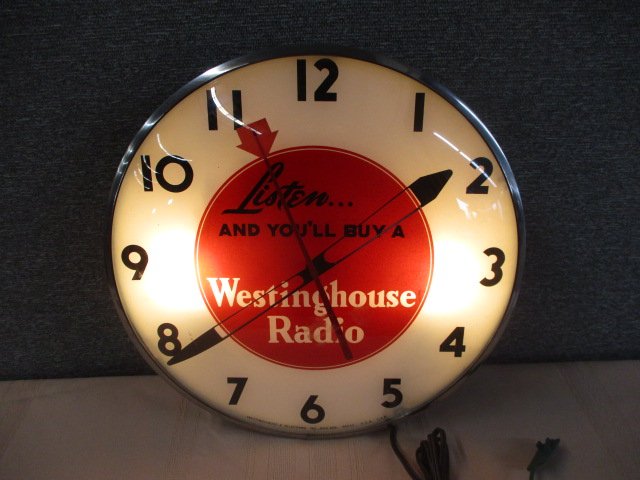 Lighted Westinghouse Radio Clock (1 of 3)