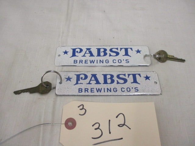 Porcelain Pabst Key Hangers (1 of 3)