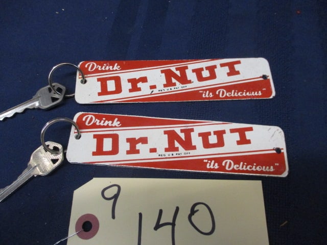 Porcelain Dr Pepper Key Holders (1 of 3)