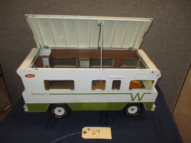 70's Tonka Winnebago Indian R.V.: 23"L x 11"T x 8"
