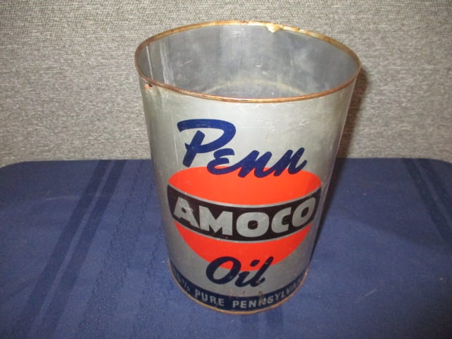 5 Quart Penn Amoco Oil Can: 7"W x 10"T