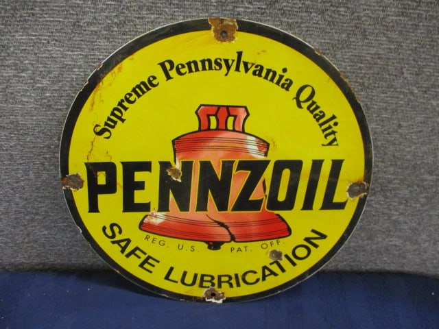 Porcelain Pennzoil Sign: 11.75"W x 11.75"T