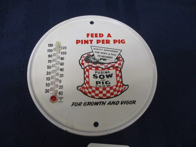 Tin Purina Sow & Pig Thermometer: 6"W x 6"T