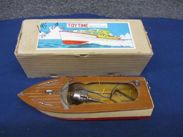 Wood Toytime Battery Boat (1 of 3)