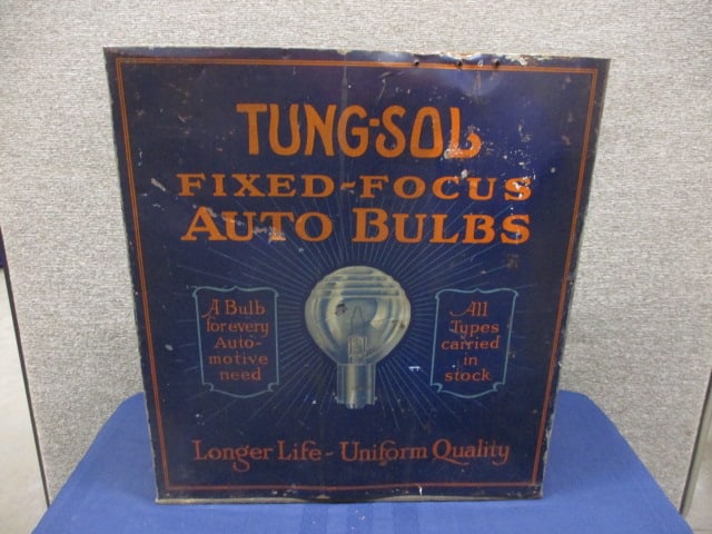 Tin Tung-Sol Auto Bulb Cabinet (1 of 3)