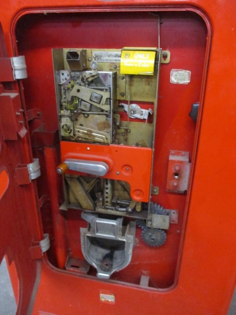 Coca-Cola Bottle Vending Machine - 2