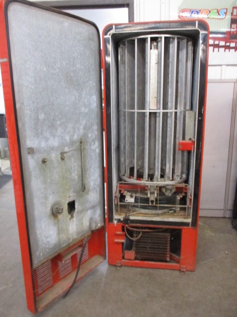 Coca-Cola Bottle Vending Machine - 4