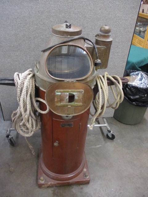 Kelvin-White Ships Binnacle (1 of 4)