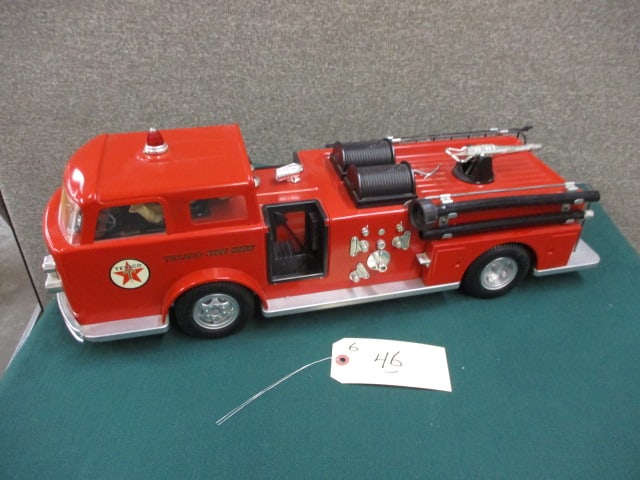 Tin Texaco Fire Chief Truck: 25"W x 7"T x 8"