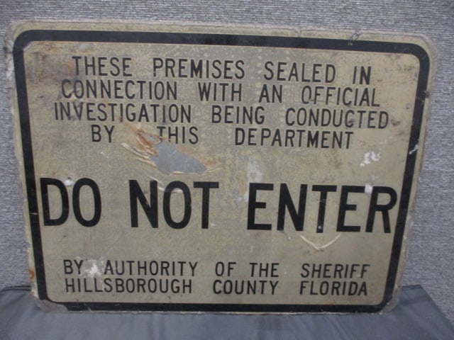 Aluminum Do Not Enter Sign: 24"W x 18"T